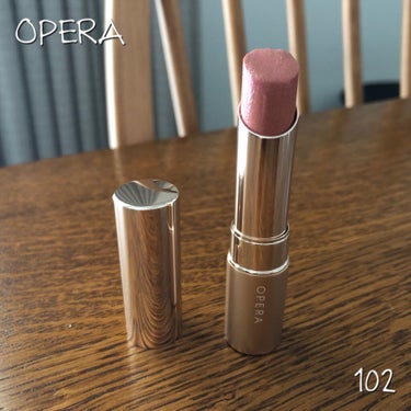 OPERA
オペラ リップティント N
102シマリングベージュ限定色
1,650円（税込）

私のオペラデビューはこの限定色、ピンクよりのベージュでした！肌馴染みがよく、するするとした塗り心地も良いの