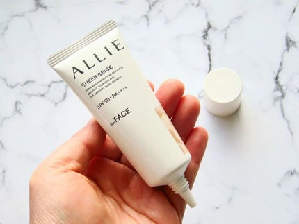 アリィー クロノビューティ カラーチューニングUV/アリィー/日焼け止めクリームを使ったクチコミ(2枚目)