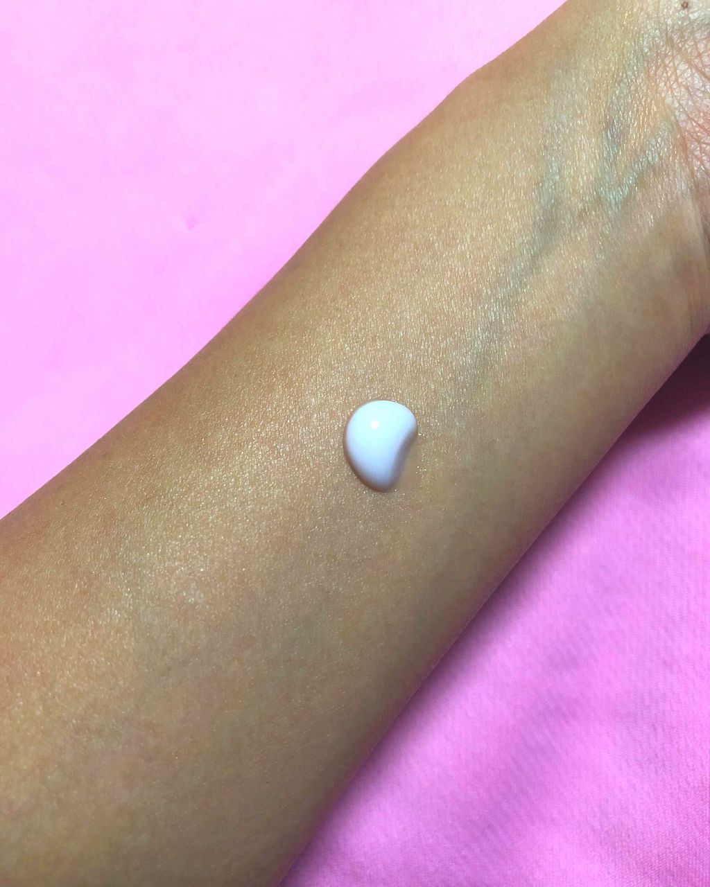 ファンデーション プライマー ハイドレイティング：ベースメイク/ローラ メルシエ/化粧下地を使ったクチコミ（2枚目）