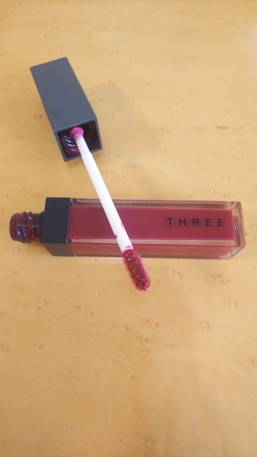 シマリング リップジャム/THREE/リップグロスを使ったクチコミ(2枚目)