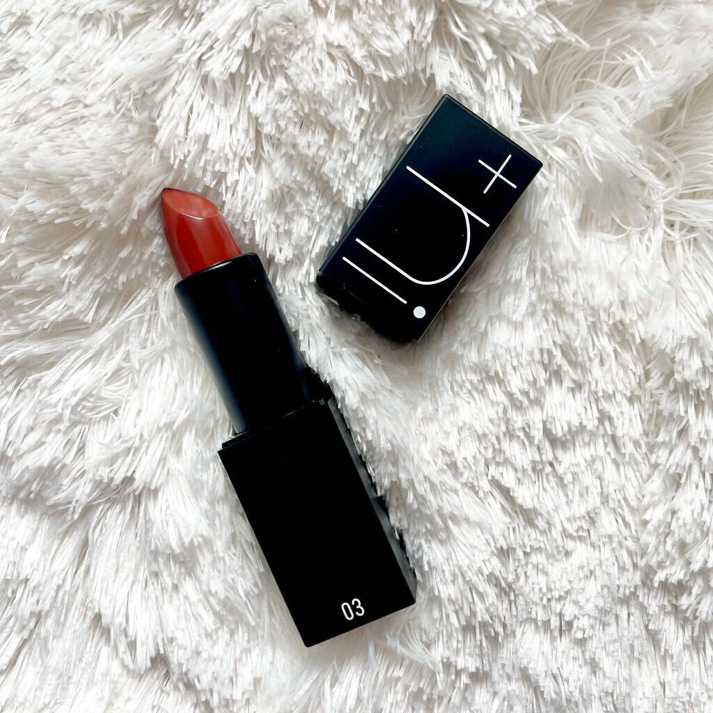 マツキヨココカラファイン限定！
+ni シアーバームティント 
お試ししました♪

---------------------

ドラストオリジナルのリップティントです！

パーソナルカラーに合わせたカラーで
リップの色選びも簡単なんですっ