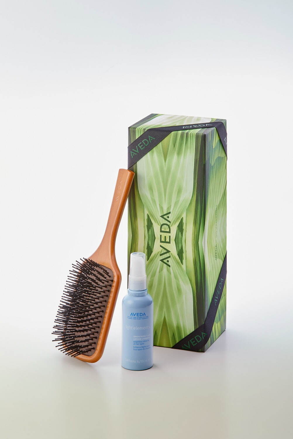 パドルブラシ+スムージングフルイドセット AVEDA