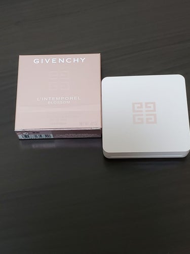 ランタンポレル ブロッサム クリーム コンパクト/GIVENCHY/化粧下地を使ったクチコミ（1枚目）