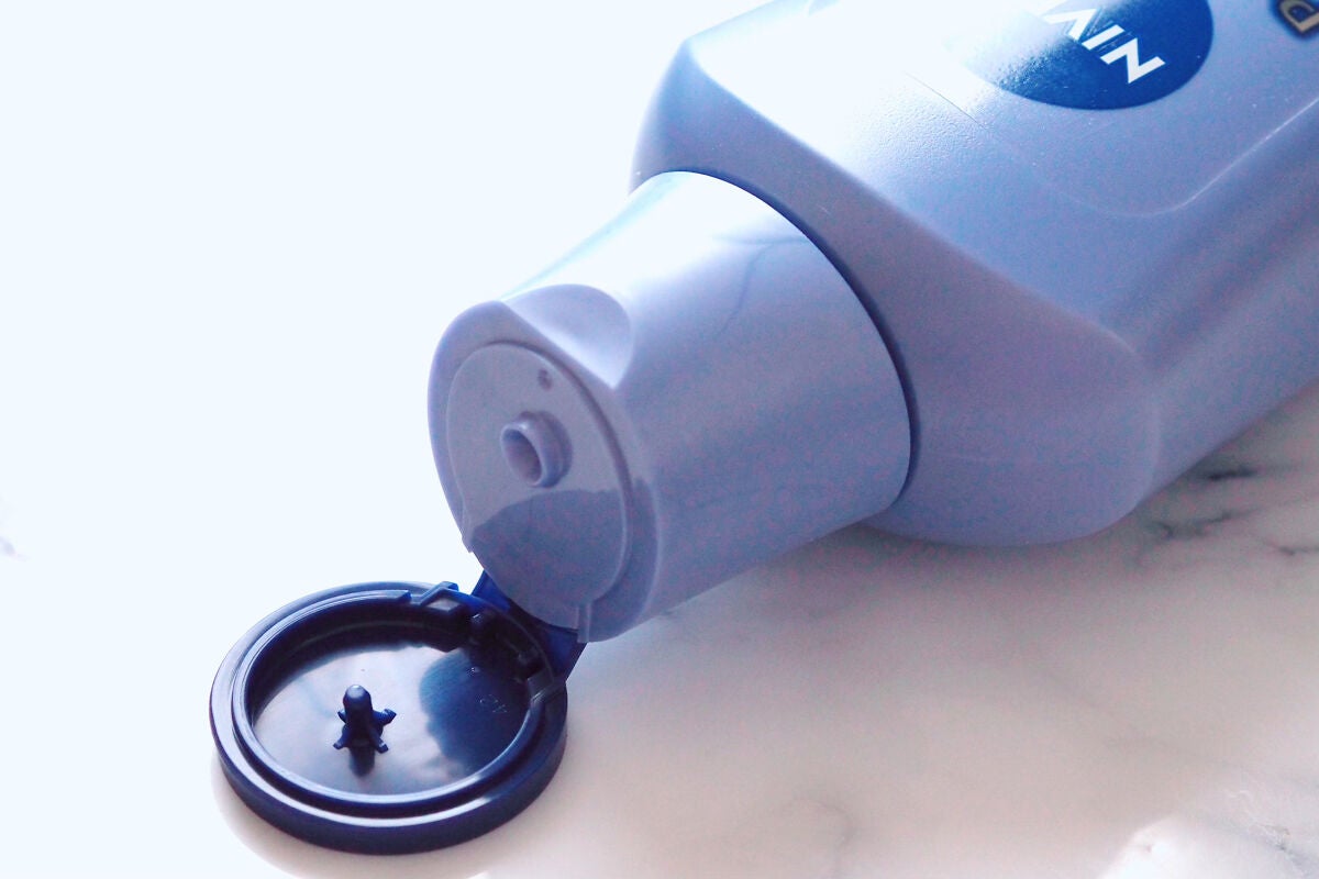 プレミアムボディミルク ホワイトニング【医薬部外品】 /ニベア/ボディミルクを使ったクチコミ(3枚目)