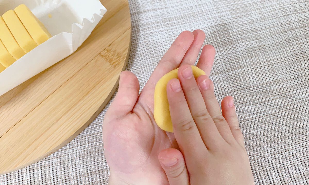 みーみ♡フォロバ on LIPS 「あのムーンライトの味が簡単に作れちゃう💕「切る・まるめる・焼く..」(4枚目)