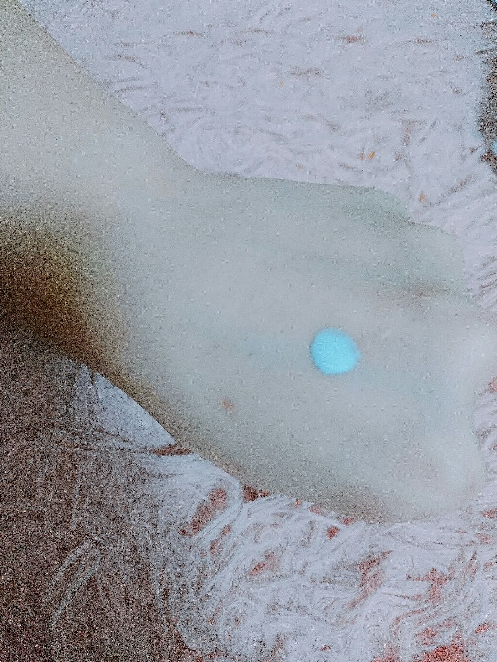 【旧】スノー メイクアップ ベース UV35 SPF35／PA+++/Dior/化粧下地を使ったクチコミ（2枚目）