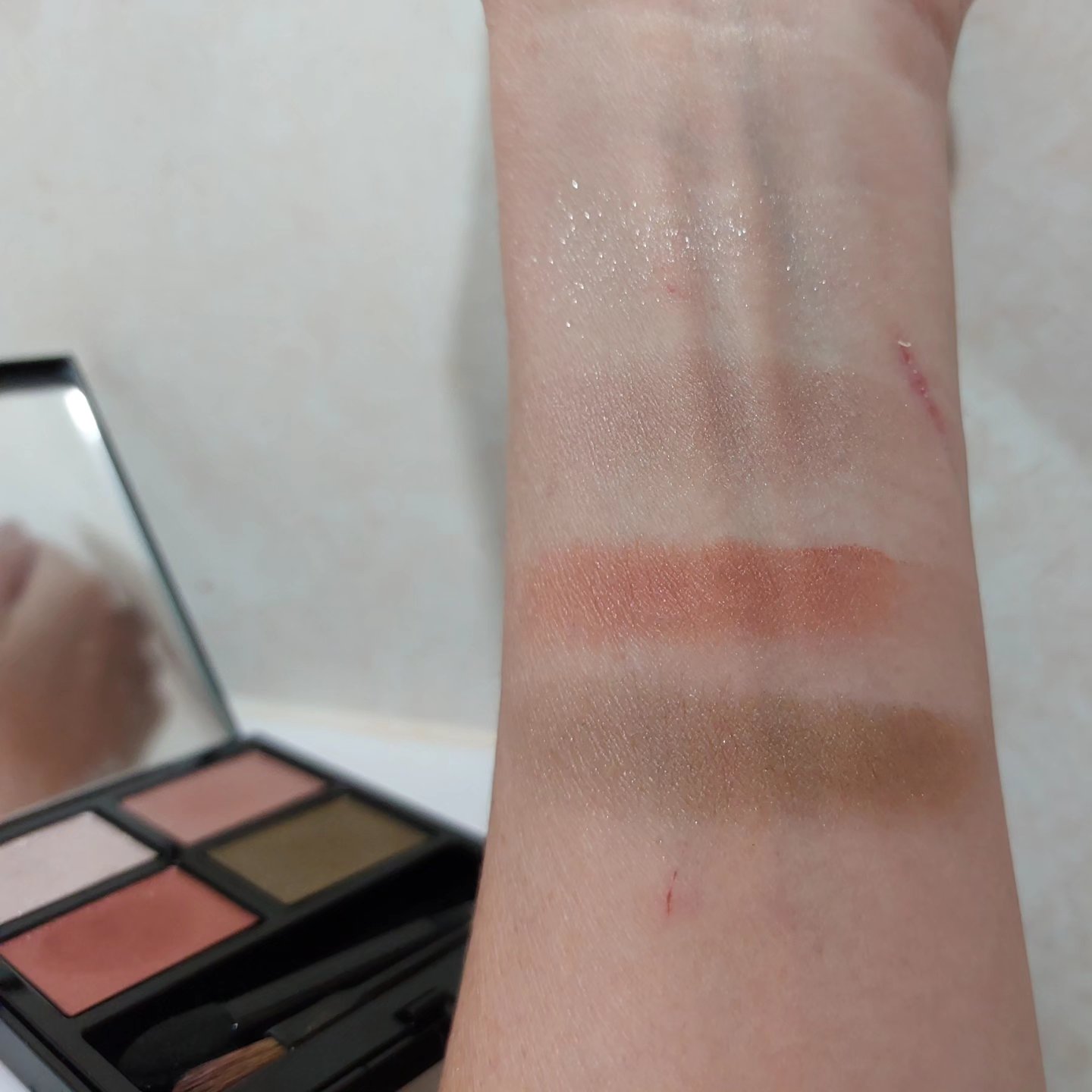 アディクション　ザ アイシャドウ パレット 106 Blossom Mood/ADDICTION/アイシャドウパレットを使ったクチコミ（1枚目）