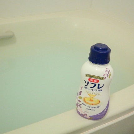 濃厚しっとり入浴液 ホワイトフローラルの香り/薬用ソフレ/保湿系入浴剤を使ったクチコミ(6枚目)