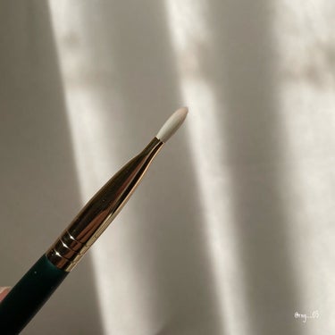 SOOA DOR okhee JADE BRUSH Glitterのクチコミ「SOO ADOR
okhee NUN03 Glitter Brush

価格:Qoo10 Be.....」（3枚目）