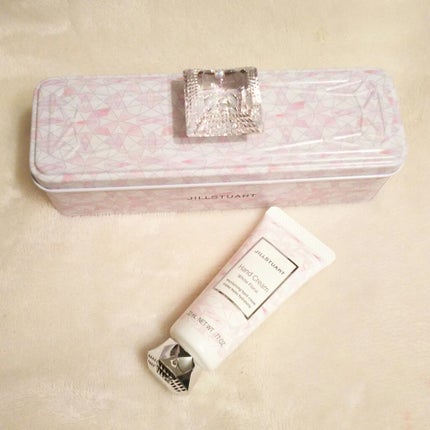 JILL STUART リップ&ハンド ケア ギフト コレクション ロージーズのクチコミ「JILL STUART
Holiday collection new lifestyleが
.....」(2枚目)