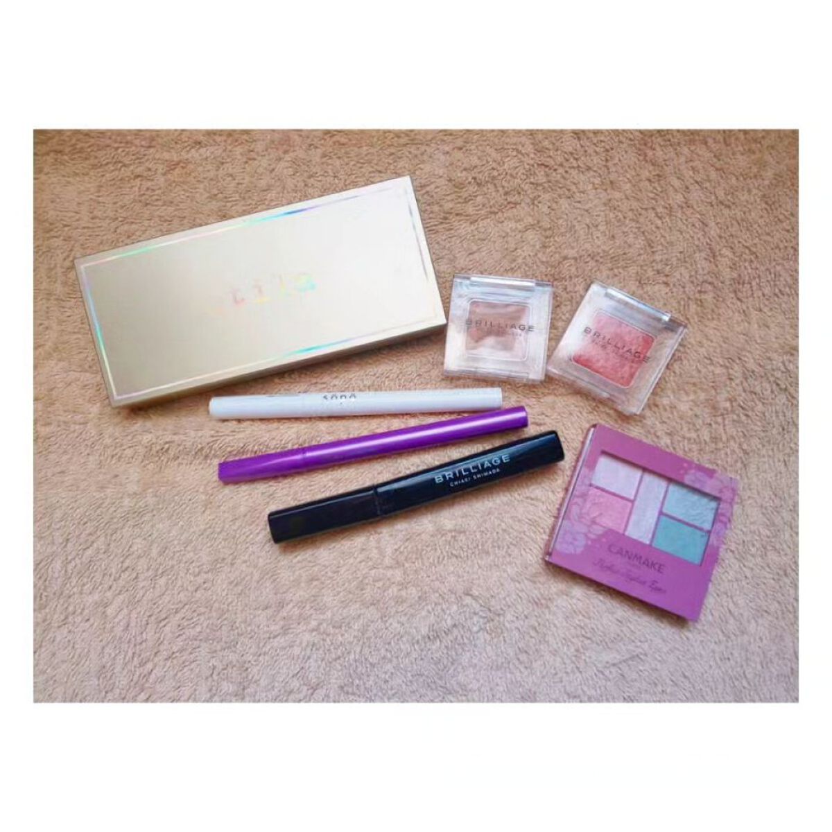 リトルホワイトライズヘブンリーハイライトパレット/stila/パウダーハイライトを使ったクチコミ（3枚目）