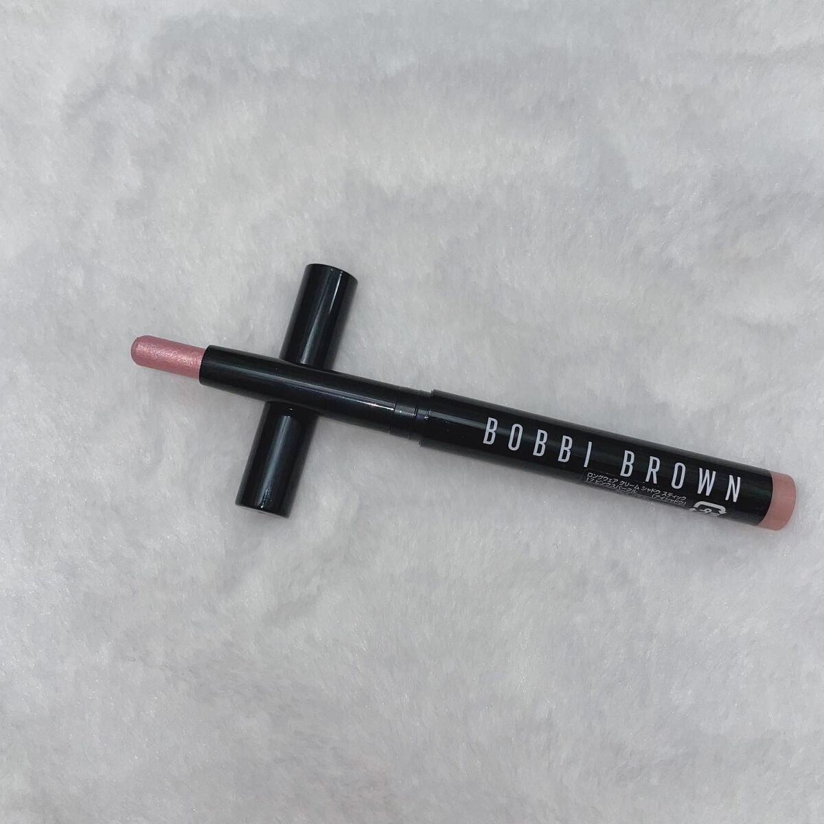ロングウェア クリーム シャドウ スティック 17 ピンクスパークル/BOBBI BROWN/スティックアイシャドウを使ったクチコミ（2枚目）