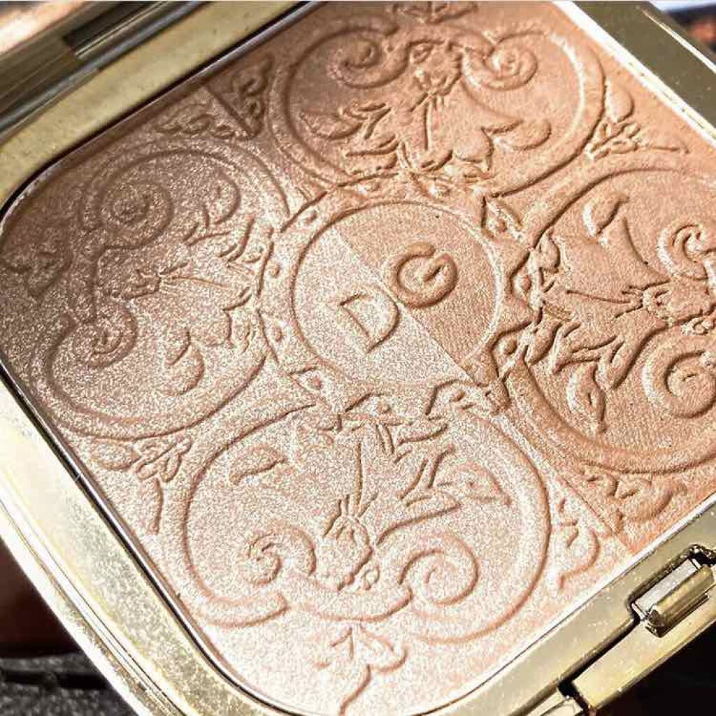 ソーラーグロウ イルミネーティングパウダー デュオ/DOLCE&GABBANA BEAUTY/ハイライトを使ったクチコミ（1枚目）