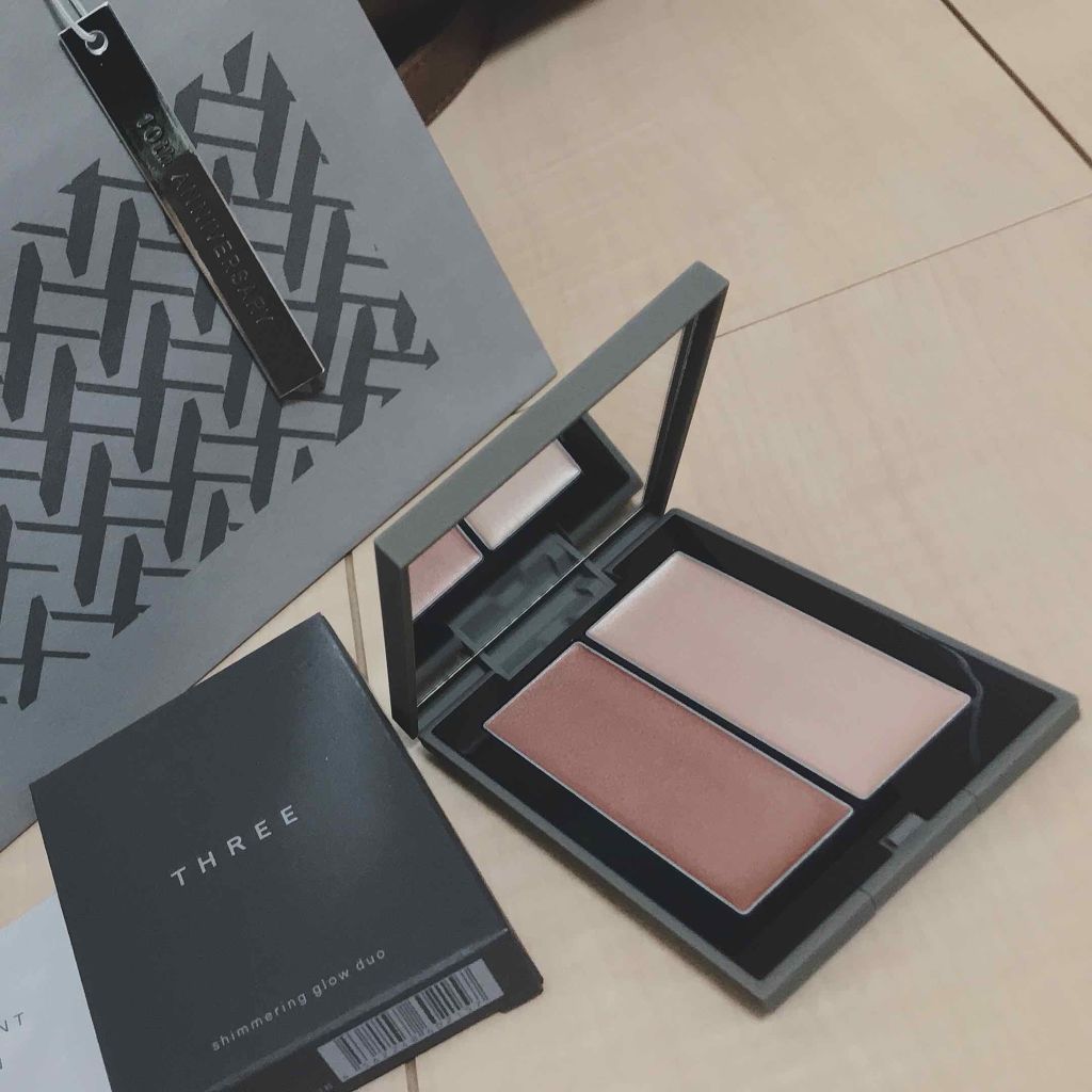 THREE シマリング グロー デュオ/THREE/クリームハイライトを使ったクチコミ（1枚目）