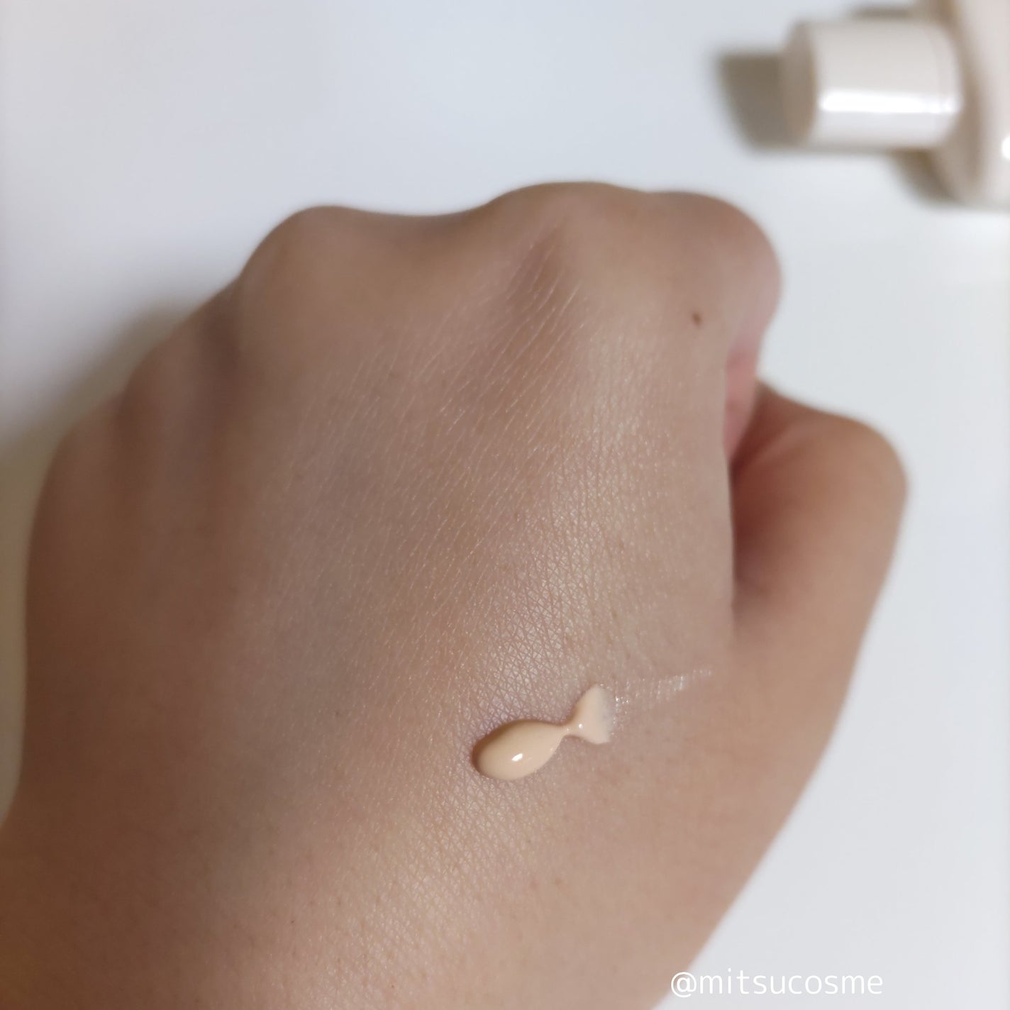 エリクシール ルフレ バランシング おしろいミルク C/エリクシール/乳液を使ったクチコミ(3枚目)