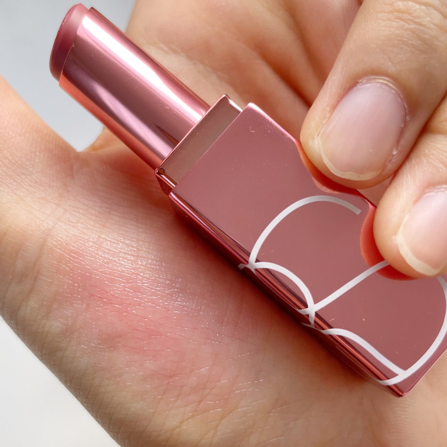 アフターグロー リップバーム/NARS/リップバームを使ったクチコミ(5枚目)