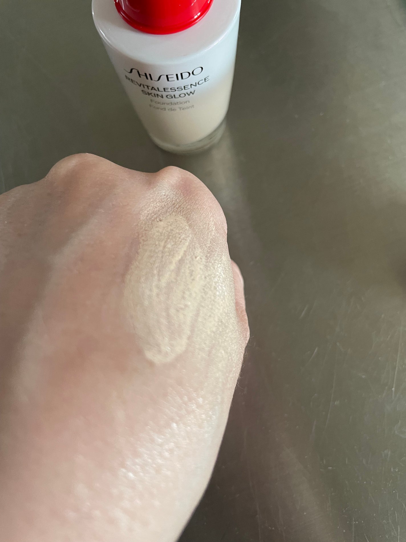 エッセンス スキングロウ ファンデーション/SHISEIDO/リキッドファンデーションを使ったクチコミ(6枚目)