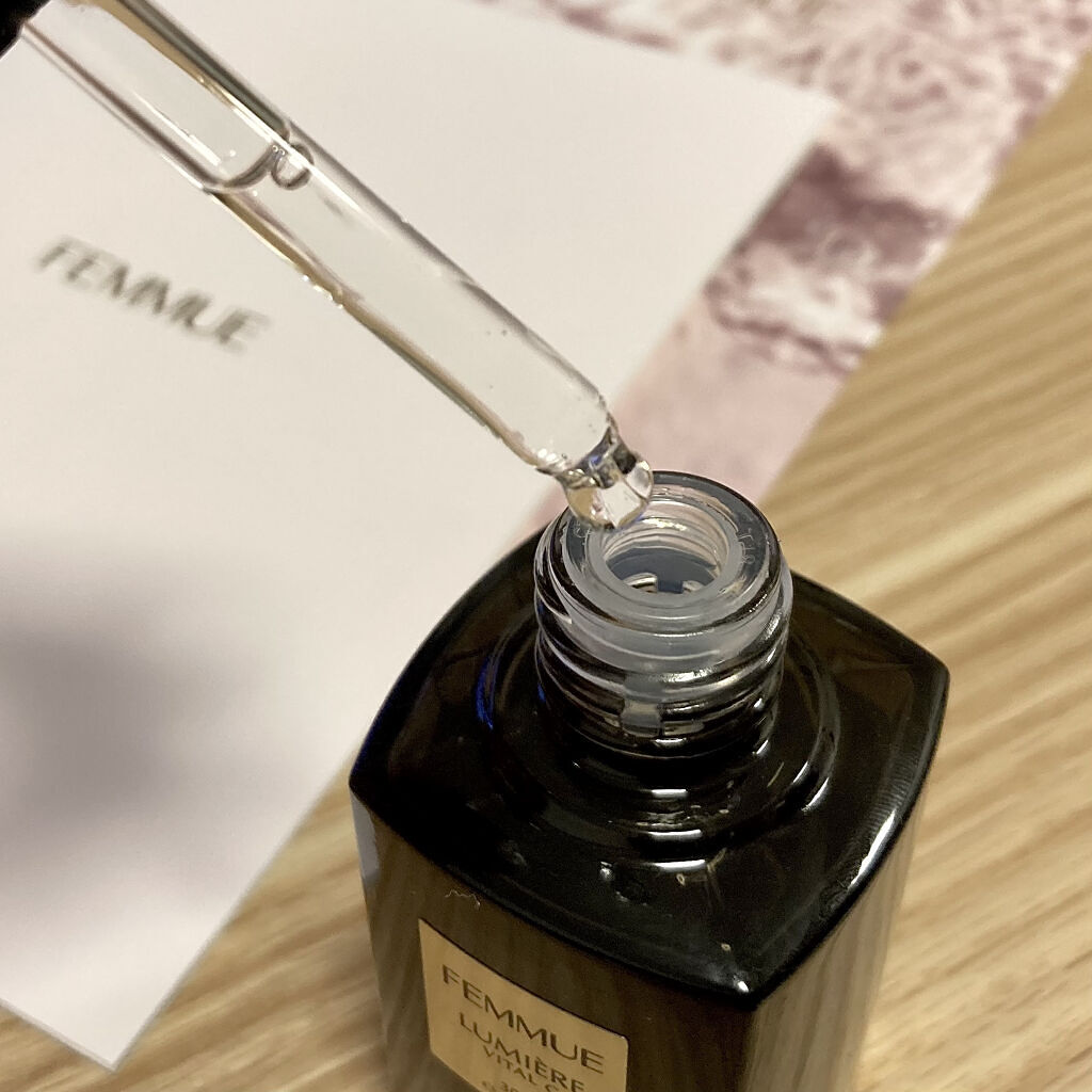 ルミエール ヴァイタルC/FEMMUE/ブースター・導入液を使ったクチコミ（2枚目）