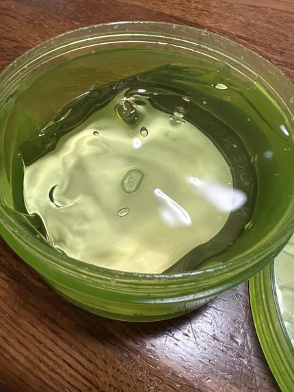 マイルド&モイスチャーアロエジェル/ネイチャーリパブリック/ボディローションを使ったクチコミ(2枚目)