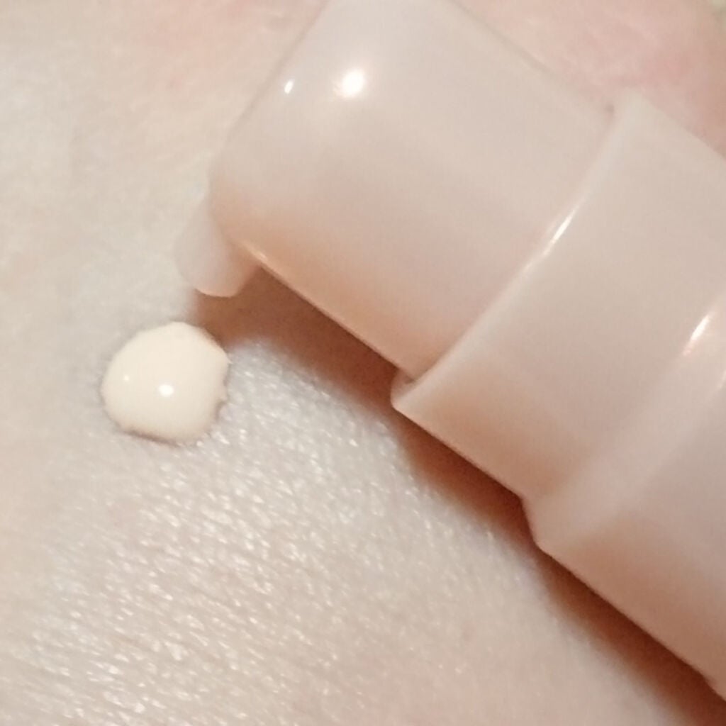 モイスチュアライジング ファンデーション プライマー/PAUL & JOE BEAUTE/化粧下地を使ったクチコミ(4枚目)