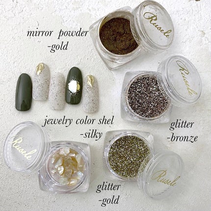 naomi on LIPS 「グリッター2色使って秋ネイル🍂💨あ!ほんとアホですみません😭フ..」(2枚目)