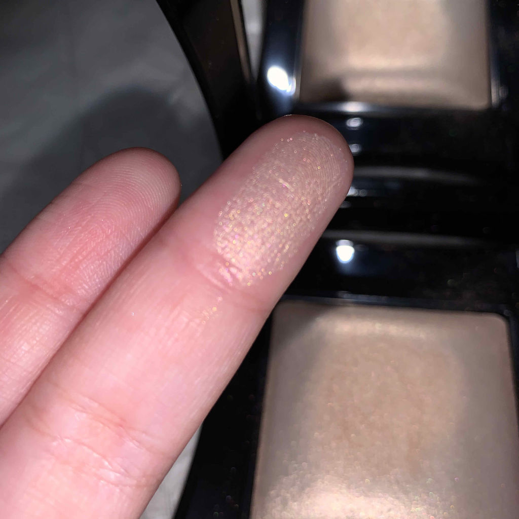 beyond powder/Illamasqua/パウダーハイライトを使ったクチコミ（2枚目）