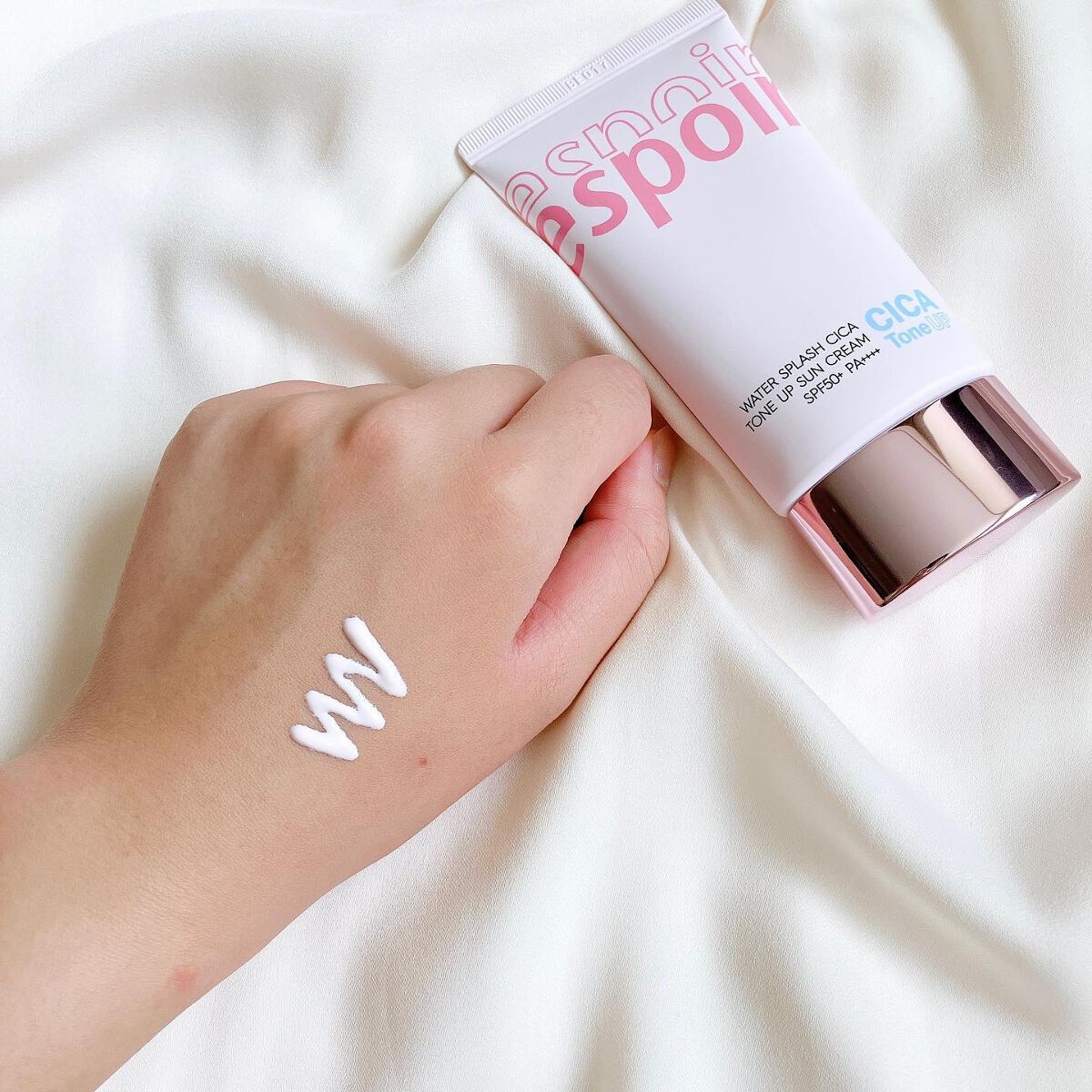 ウォータースプラッシュシカトーンアップクリーム/espoir/化粧下地を使ったクチコミ（3枚目）