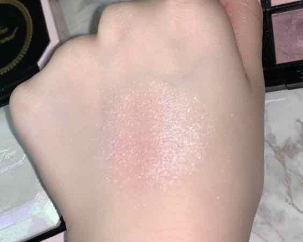 ダイヤモンドライト マルチユース ハイライター/Too Faced/パウダーハイライトを使ったクチコミ（2枚目）