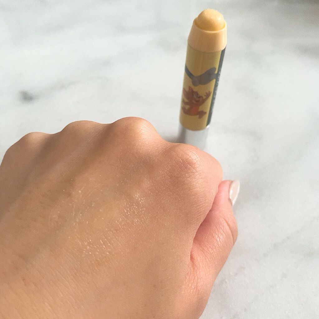 レブロン キス シュガー スクラブ 213 スウィート ユズ＜限定品＞＜トムとジェリー 限定パッケージ＞/REVLON/リップスクラブを使ったクチコミ（3枚目）