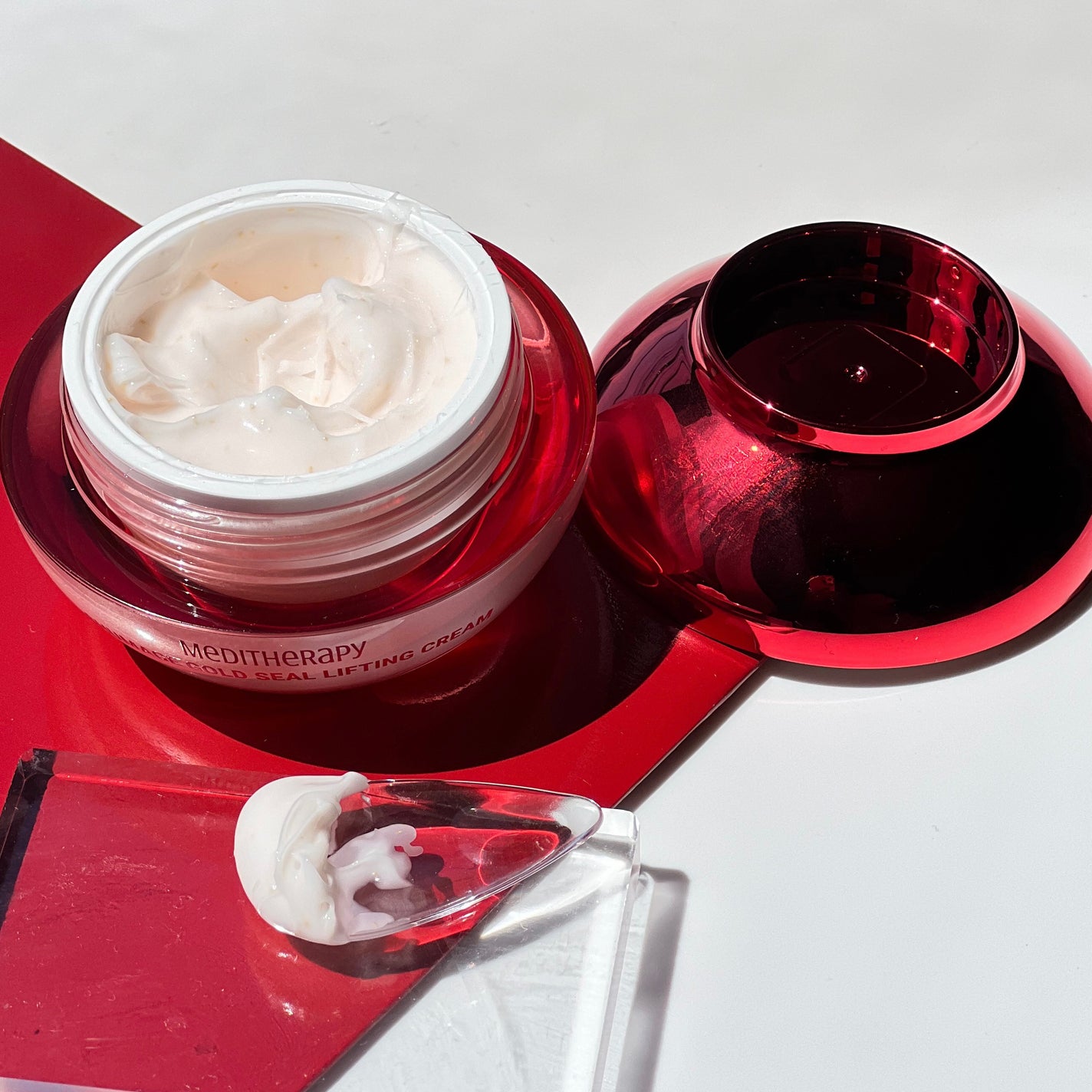 シューマジゴールド糸リフティングクリーム+EMS美顔器/MEDITHERAPY/フェイスクリームを使ったクチコミ(3枚目)