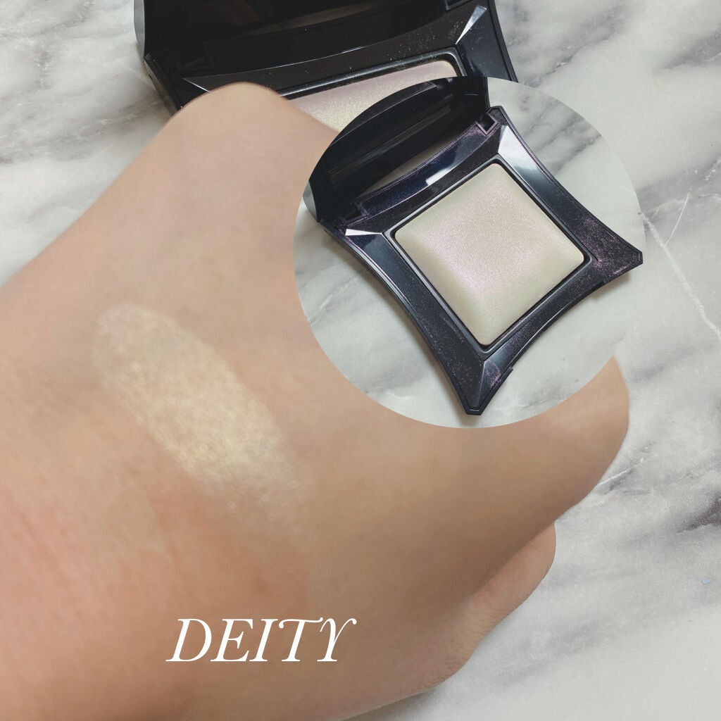 beyond powder/Illamasqua/パウダーハイライトを使ったクチコミ(4枚目)