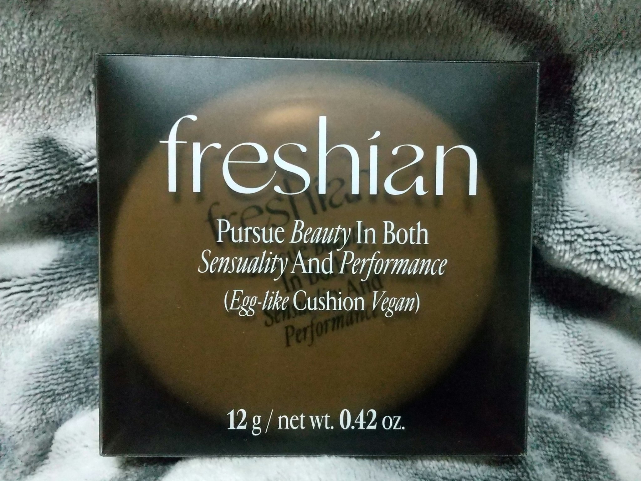 freshian エッグライククッションのクチコミ「【使った商品】エッグライククッション
【商品の特徴】ビーガンコスメブランド
【使用感】軽い👍️.....」（1枚目）