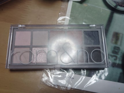 ベターザンパレット 13 オッドブリーズガーデン(ODD BREEZE GARDEN)/rom&nd/アイシャドウパレットを使ったクチコミ(1枚目)