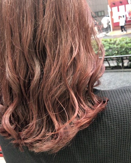 田中みづき on LIPS 「💐秋カラー大人気です🤎...🕊🤎#秋カラー..カラー¥5500..」(2枚目)