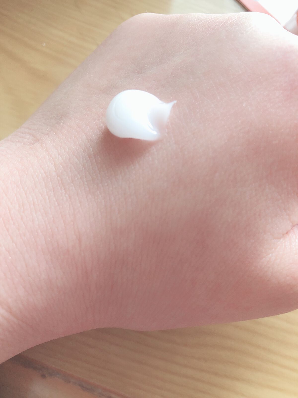 薬用ハンド＆フィンガー/ヴァセリン/ハンドクリームを使ったクチコミ（2枚目）