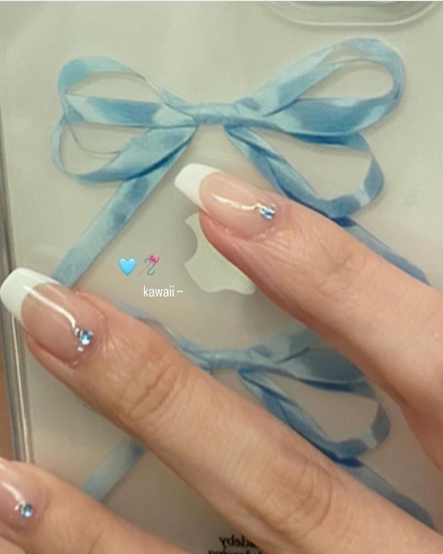 mina on LIPS 「𝗻𝗮𝗶𝗹𝘀𝗮𝗹𝗼𝗻𝗺𝗶𝗻𝘂𝗶𝘁🎀🩵Frenchカワイイ~💫🤍お..」(1枚目)