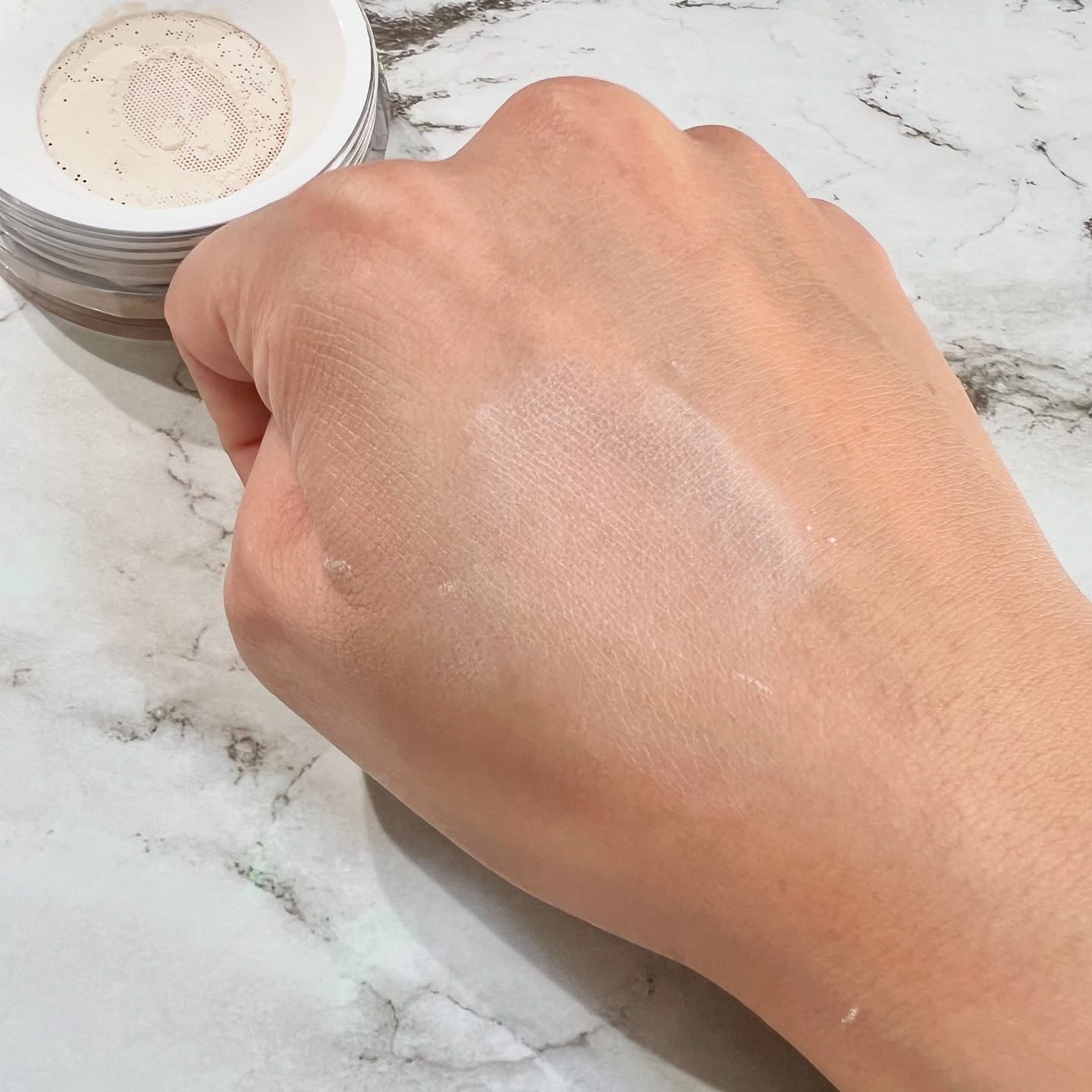 トランスルーセントセットフィニッシングパウダー/TFIT/ルースパウダーを使ったクチコミ（3枚目）