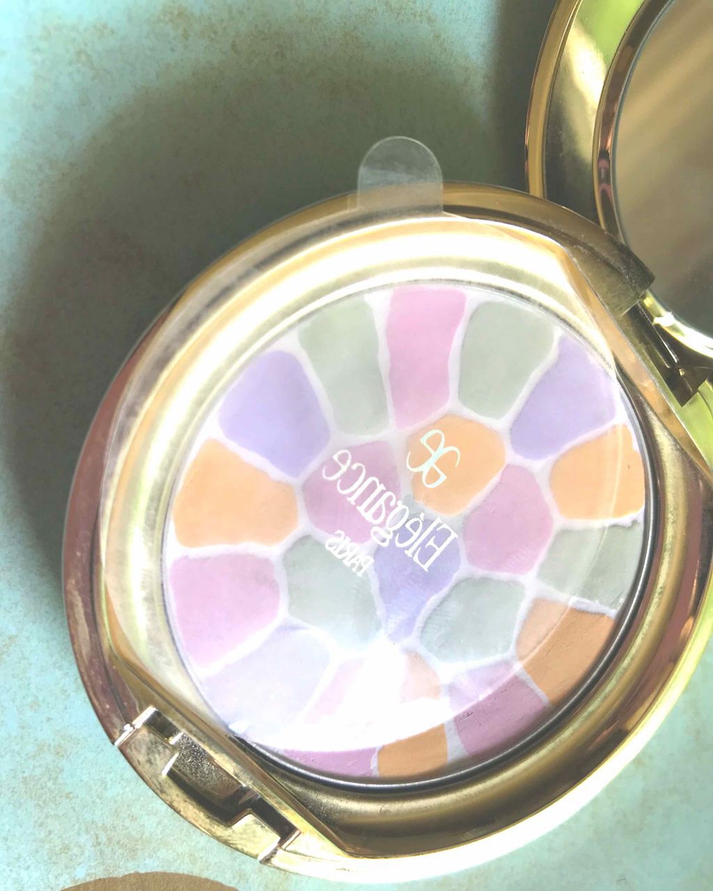 ラ プードル オートニュアンス/Elégance/プレストパウダーを使ったクチコミ(1枚目)