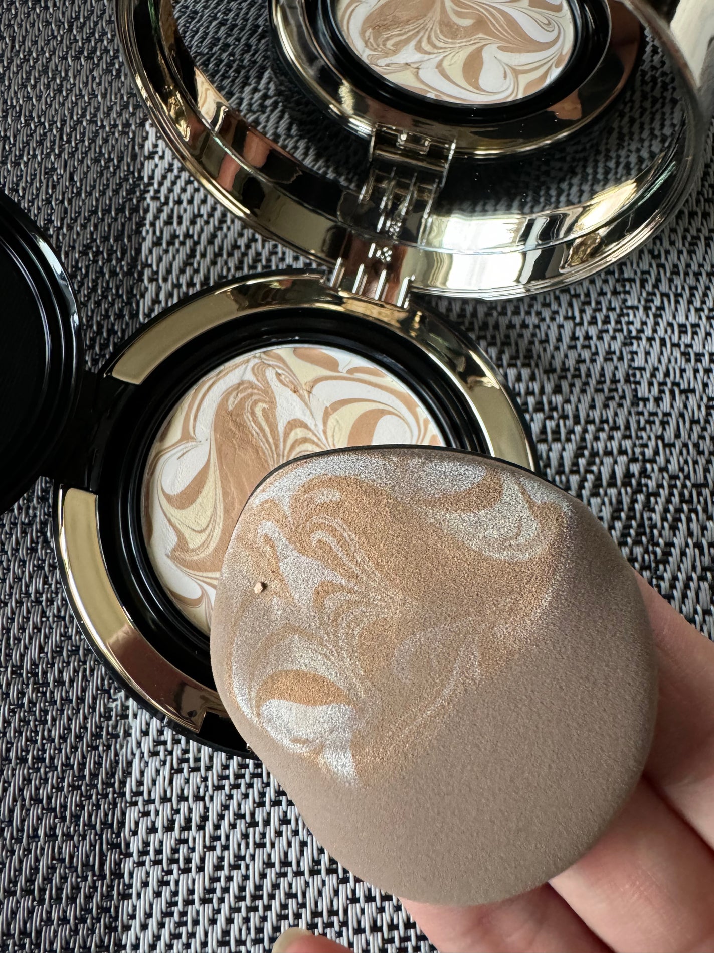 SIGNATURE ESSENCE COVER PACT /AGE20’s/クリーム・エマルジョンファンデーションを使ったクチコミ(6枚目)