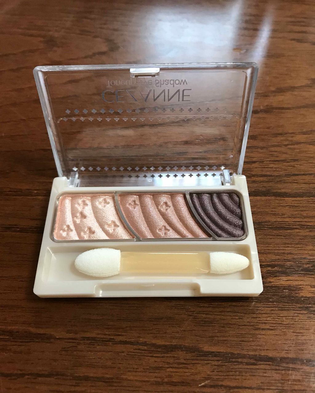 トーンアップアイシャドウ/CEZANNE/アイシャドウパレットを使ったクチコミ(1枚目)