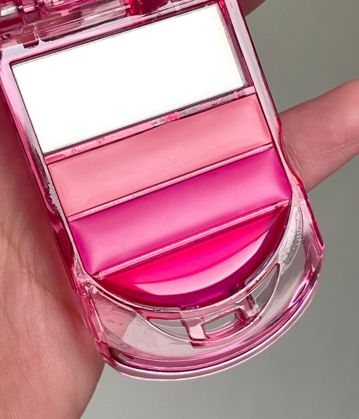 リップ&チークセルフォン/AMUSE/口紅を使ったクチコミ(5枚目)