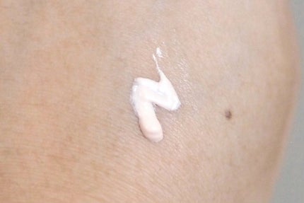 ブラックスネイルグルタチオントーンアップサン/Dr.G/日焼け止めクリームを使ったクチコミ(4枚目)