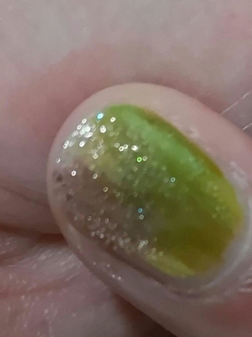 ネイルホリック Aurora Glitter/ネイルホリック/マニキュアを使ったクチコミ（3枚目）