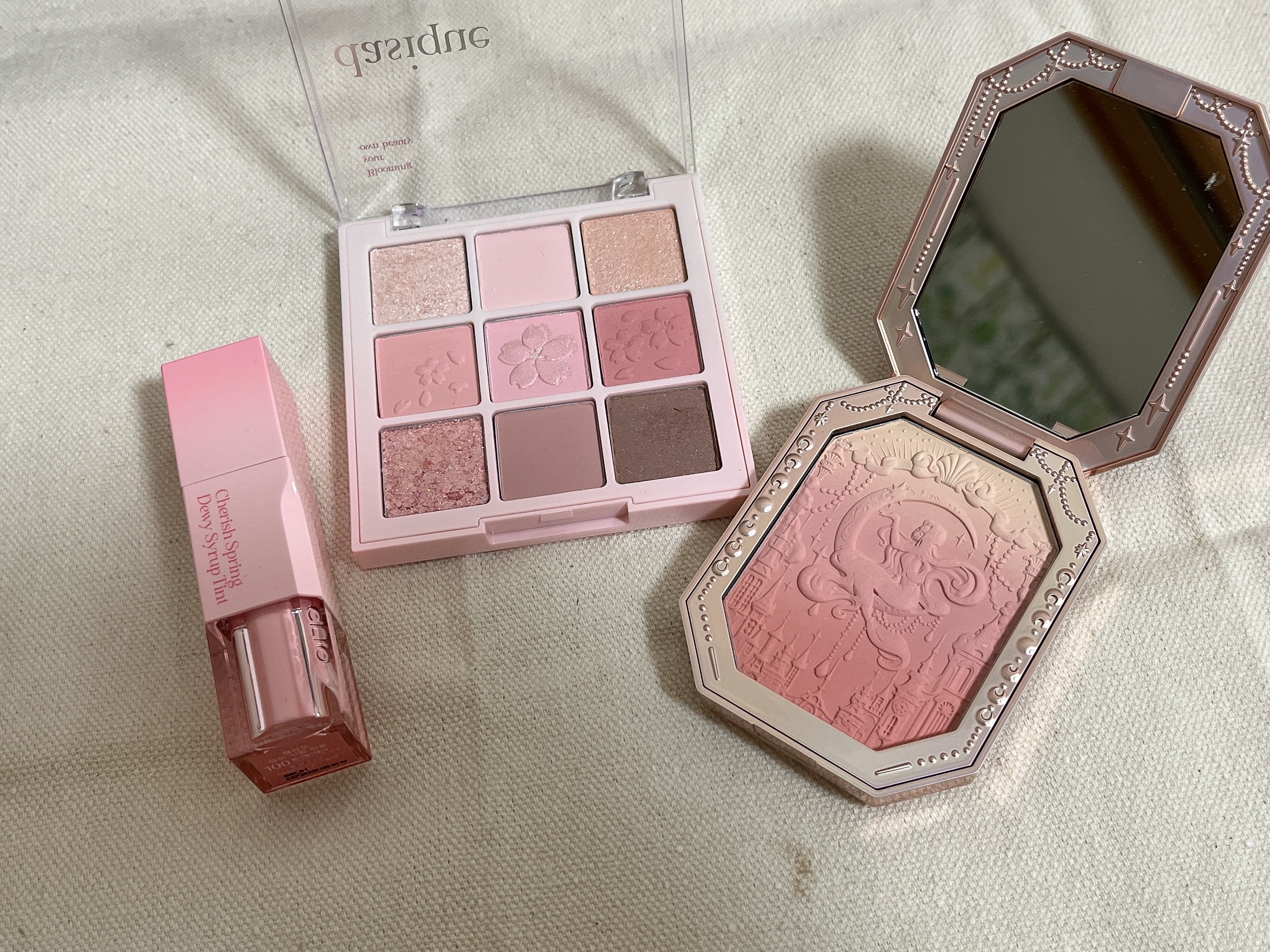 月光人魚 ジュエリーチークブラッシュ/FlowerKnows/パウダーチークを使ったクチコミ（2枚目）