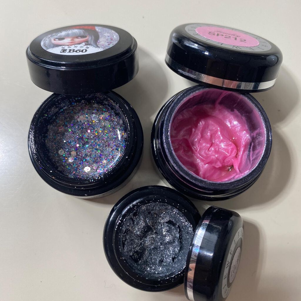 カラリスト☆*°モカママ on LIPS 「【セルフネイル2022.3】春はそこまで来てるので、もうピンク..」(3枚目)