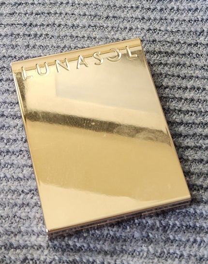 アイカラーレーション/LUNASOL/アイシャドウパレットを使ったクチコミ(3枚目)