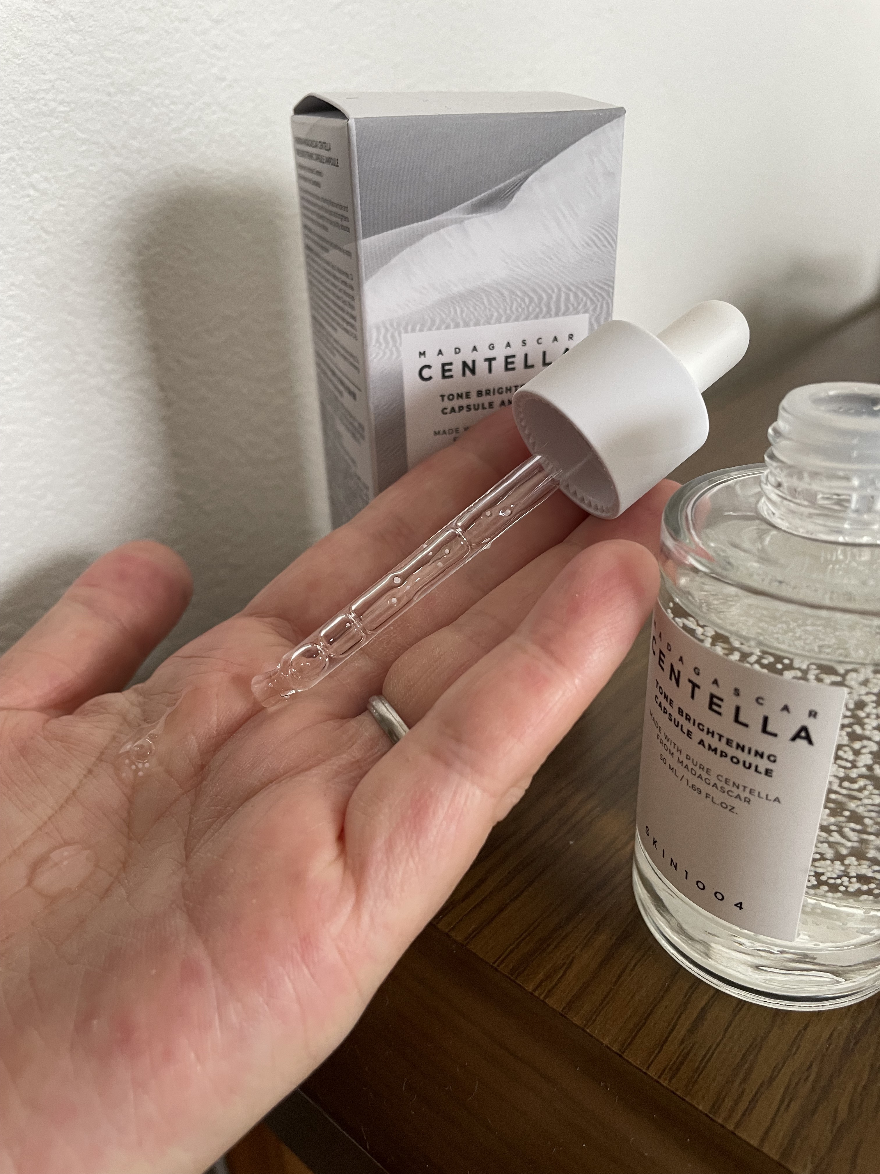 トーンブライトニング カプセルアンプル/SKIN1004/美容液を使ったクチコミ（1枚目）