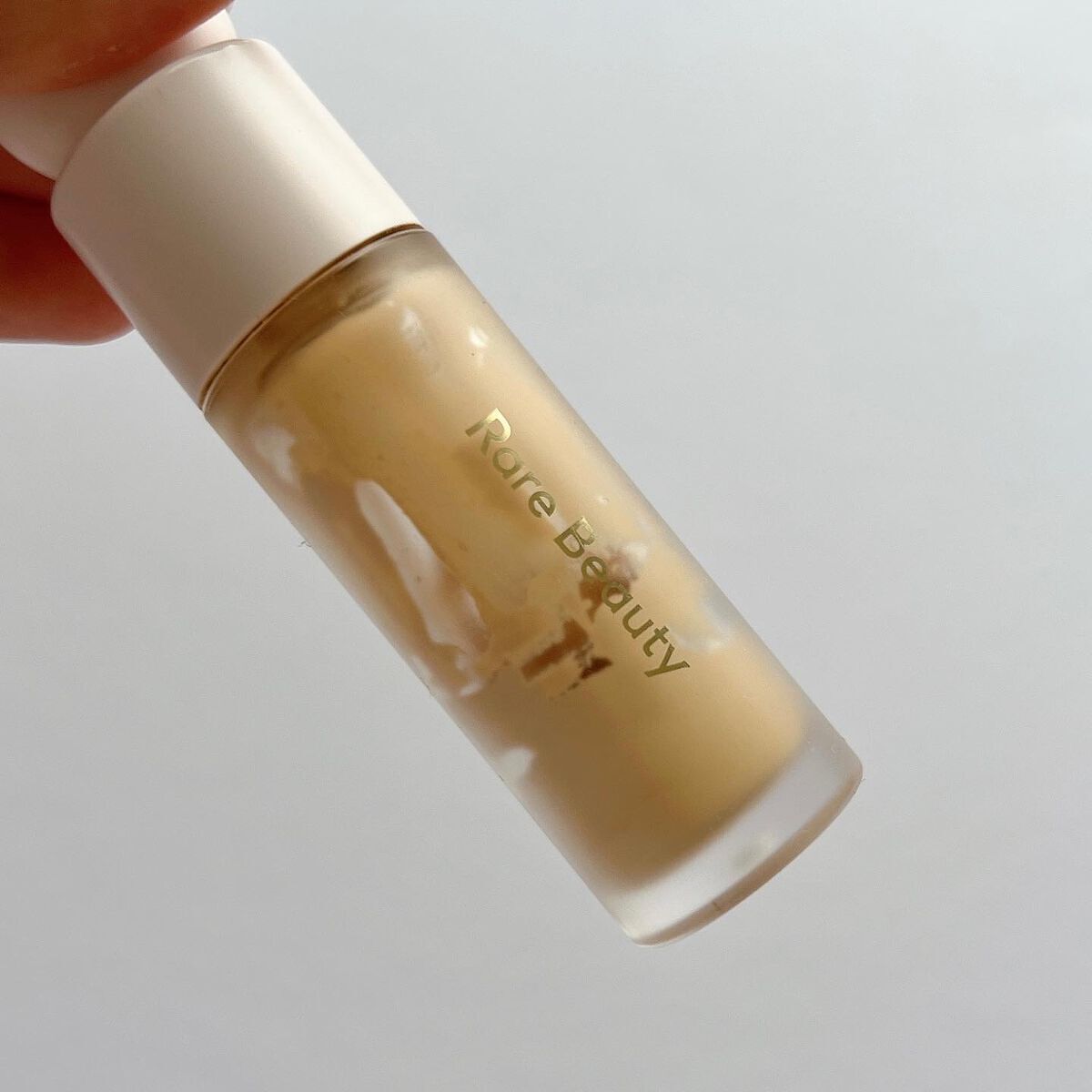 Liquid Touch Brightening Concealer/Rare Beauty/リキッドコンシーラーを使ったクチコミ(4枚目)
