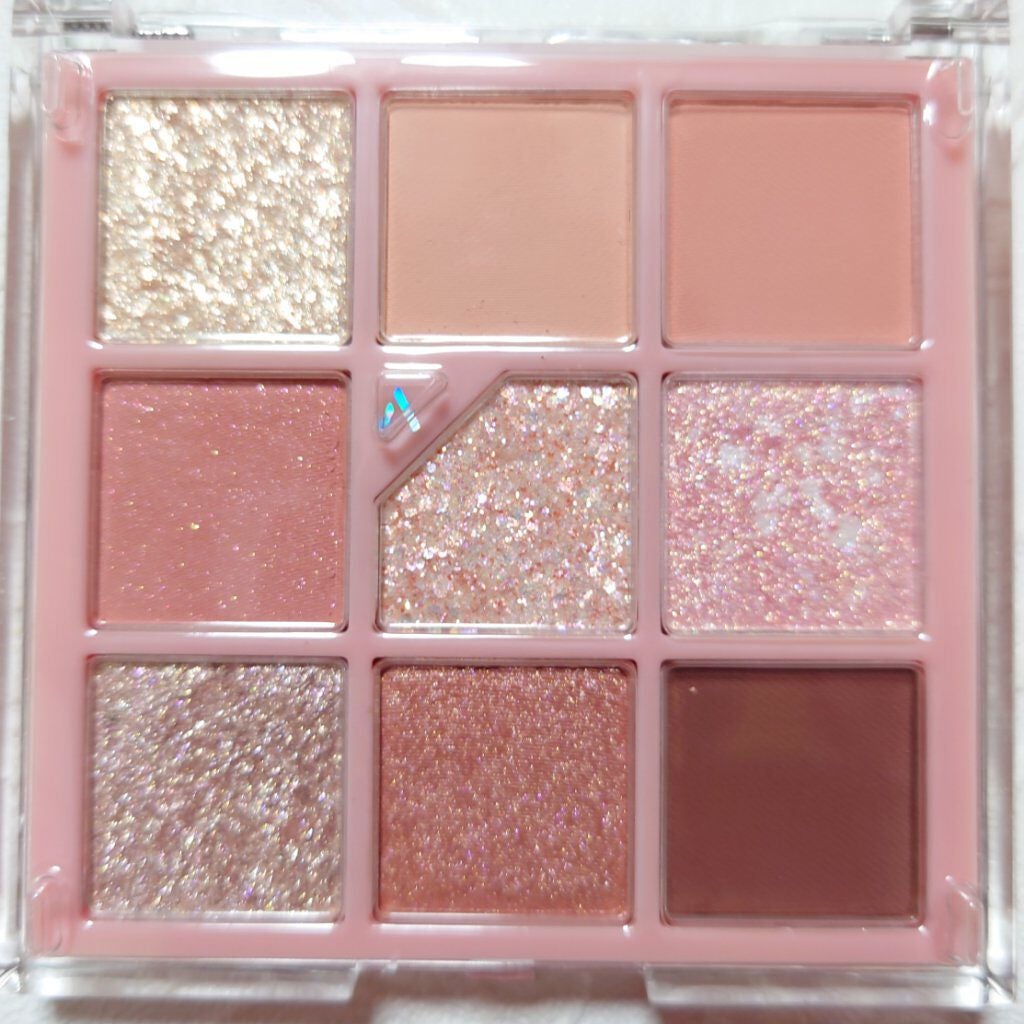 グリッターペディアアイパレット/unleashia/アイシャドウパレットを使ったクチコミ(3枚目)