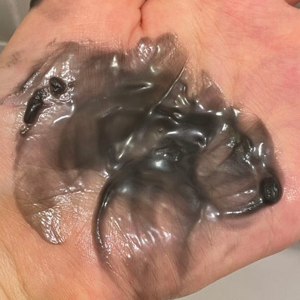 saku on LIPS 「ガンコな黒ずみ・カチコチ角栓をするりと落とし、すべすべやわらか..」(4枚目)